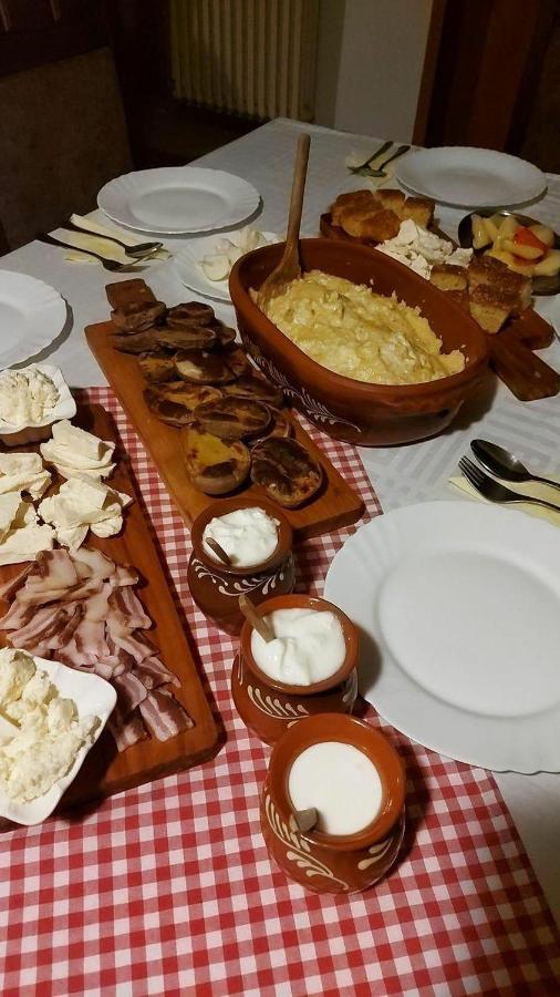 منزل الضيف Irig  في Domacinstvo Bakic المظهر الخارجي الصورة